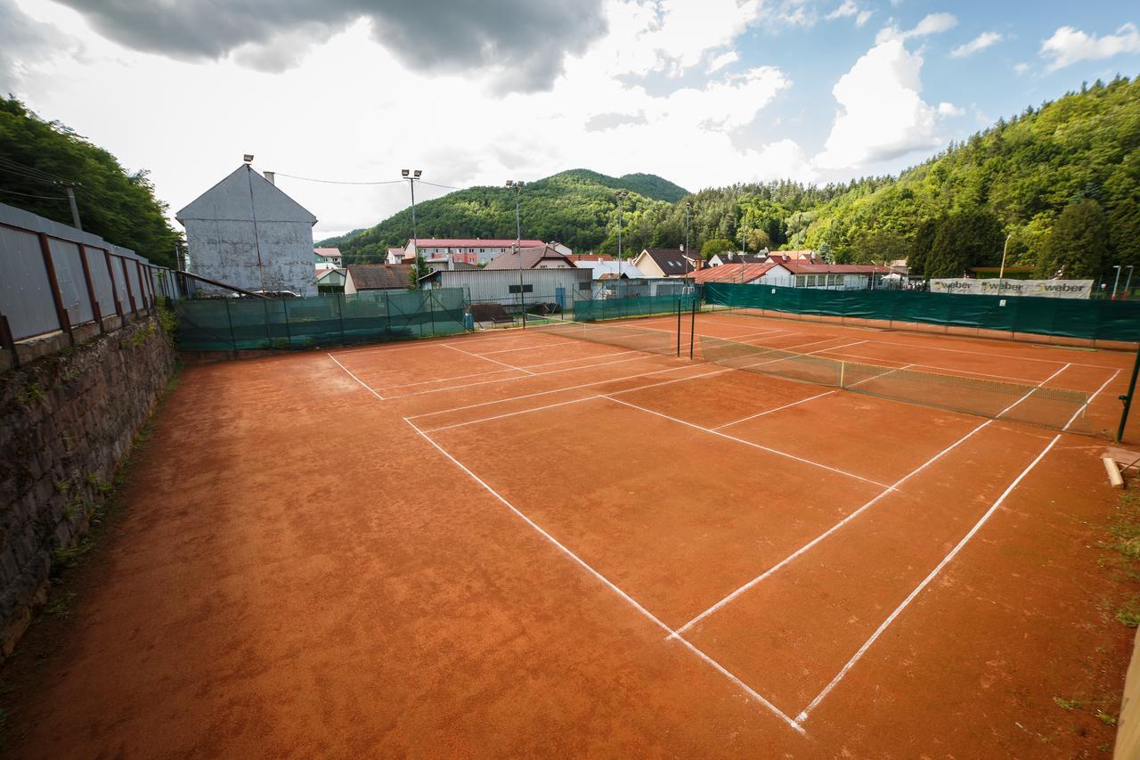 Hotel Daro Banská Štiavnica Kültér fotó
